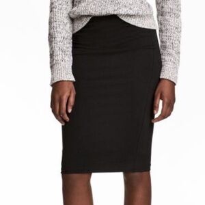 H & M basic black midi skirt